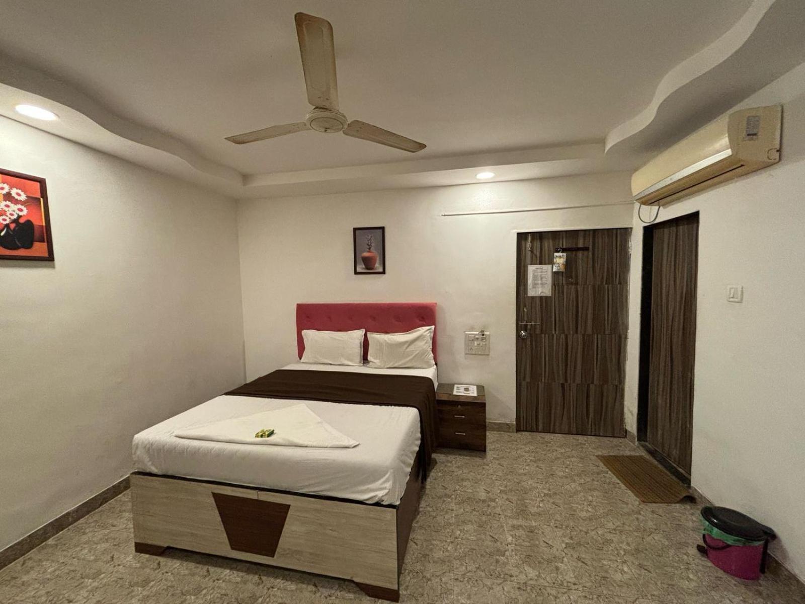 Rockdale Hotel & Resort Mira-Bhayandar Exterior foto