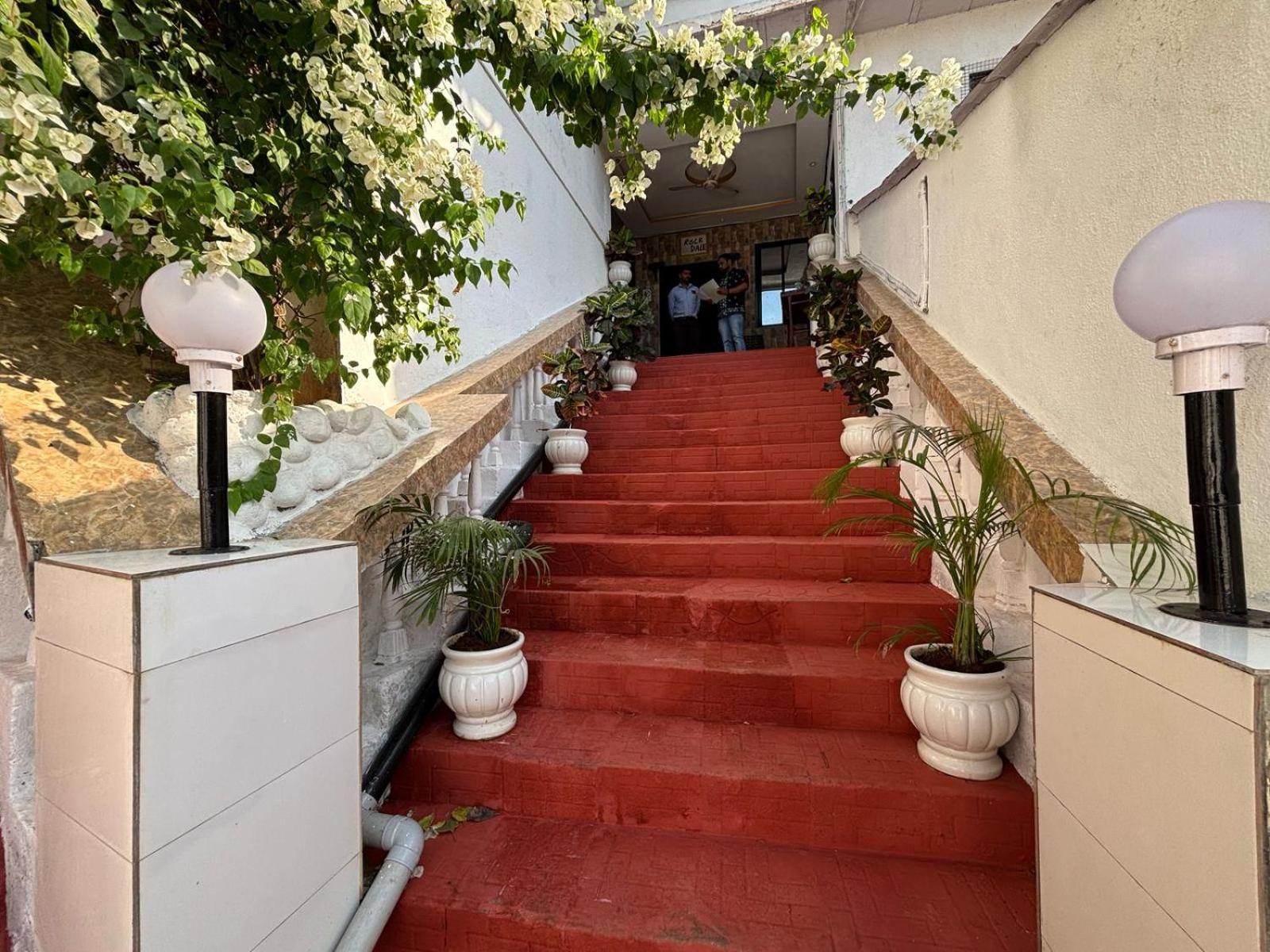 Rockdale Hotel & Resort Mira-Bhayandar Exterior foto
